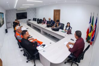 Equipe da Prefeitura de Candeias se reúne com UFBA para mapear áreas de riscos