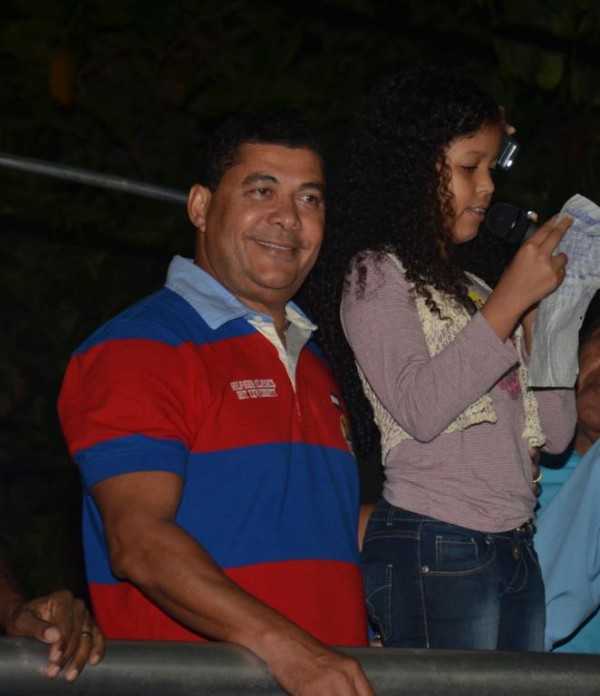 “Recebi o salário sem trabalhar e antes das eleições”, diz Simone Santos; ouça entrevista