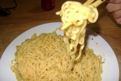 Miojo pode causar infarto, AVC e até câncer, diz especialista