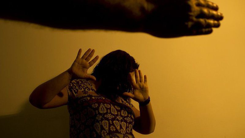 Pastor é procurado pelo Polícia Civil por estuprar menina de 13 anos