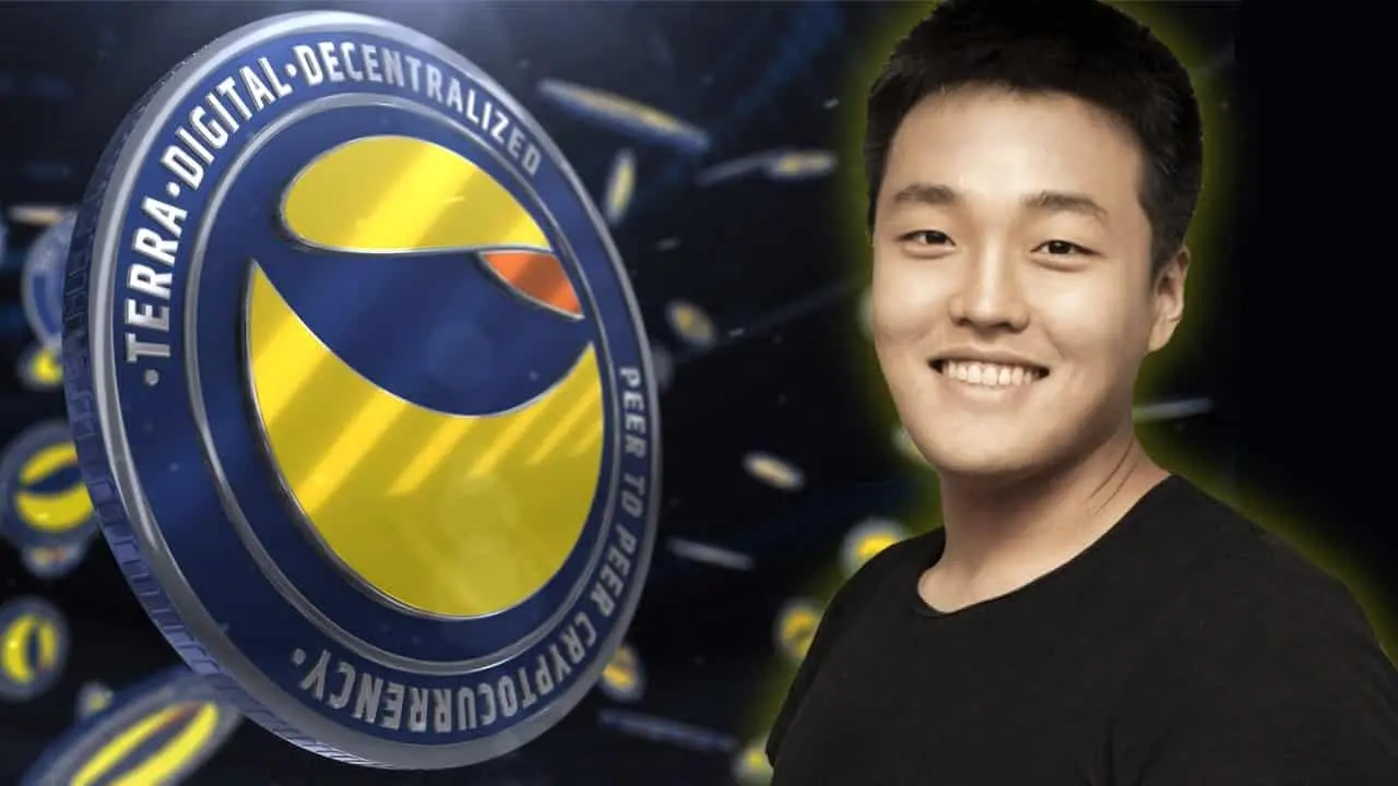 Começando pelo noticiário, a Interpol colocou Do Kwon, fundador da Terraform Labs e um dos responsáveis pelo desaparecimento do protocolo Terra, na lista vermelha de procurados.