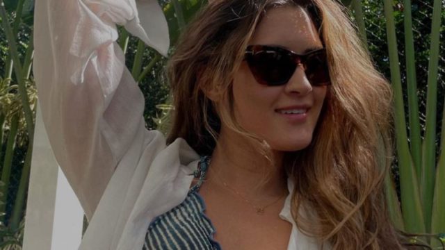 Filha de Fátima e Bonner abre camisa e mostra corpão de biquíni e shortinho: "Muito linda"