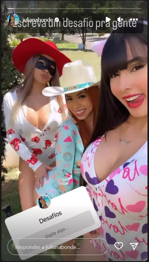 Juliana Bonde chama amigas para abrirem o decote no Instagram: “Isso aqui não vai censurar”