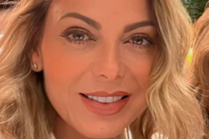 Sheila Mello posa com filha de 10 anos e semelhança choca: "É você"