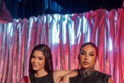 Valesca Popozuda "passa o bastão" para Tília em videoclipe do novo single "Aulinha de Quicada"