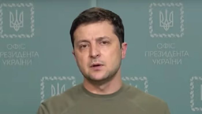 “Mundo não deixará Putin usar armas nucleares”, diz Zelenskiy
