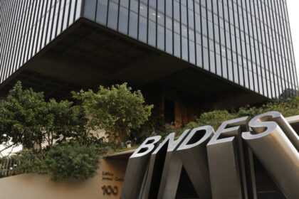 BNDES tem lucro de R$ 5,3 bi no 4º tri, alta de 55%; inadimplência recua a 0,01%