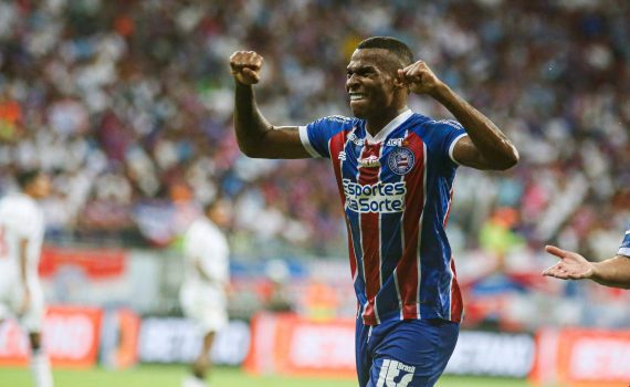 De virada, Bahia vence o Vitória por 2 a 1 e garante classificação na Lampions