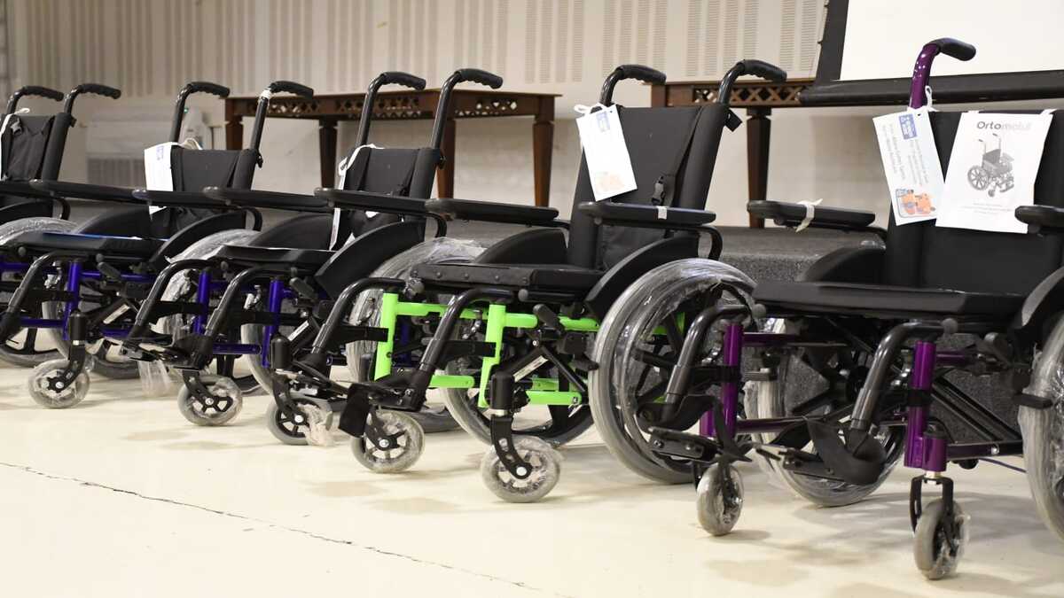 CADEIRAS DE RODAS FORAM DISTRIBUÍDAS EM SÃO FCO DO CONDE