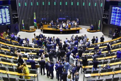 Câmara dos Deputados aprova fim da "saidinha" de presos em feriados