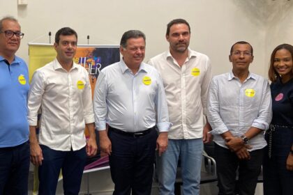 Carlos Muniz participa do Giro Pelas Capitais com o presidente do PSDB, Marconi Perillo