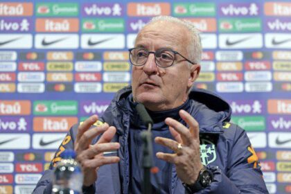 Dorival Júnior espera "ótima resposta" do Brasil contra a Inglaterra
