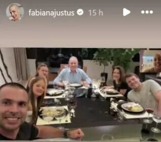 Fabiana Justus compartilha momento emocionante com pai e irmãs: ''Amo muito''