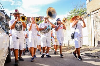 Moradores do Santo Antônio comemoram pavimentação de ruas com festa e caminhada