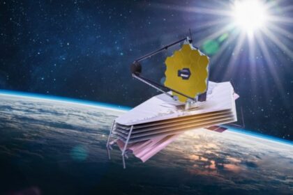 Formação de estrelas quentes aparece em foto incrível do James Webb