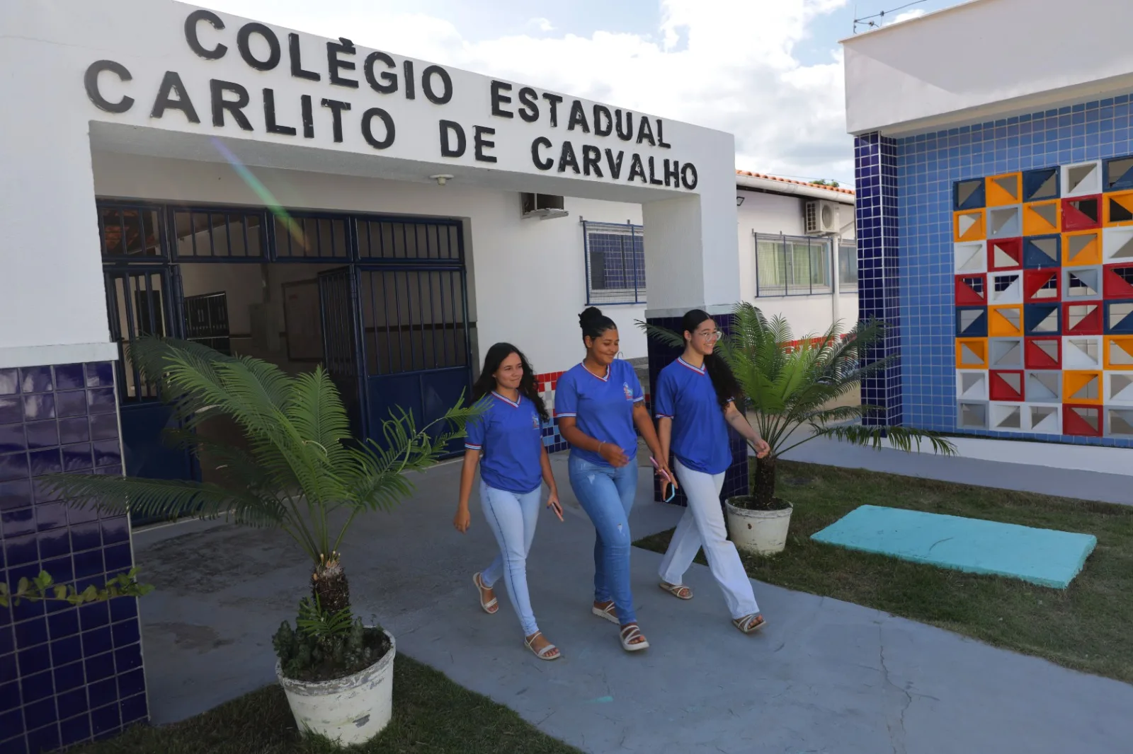 Estado completa 74 escolas integrais em pouco mais de um ano; Macajuba recebeu R$ 6 mi.