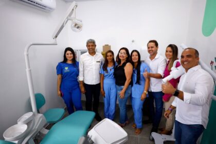 No Sábado de Aleluia, Jerônimo Rodrigues entrega obras no sul baiano