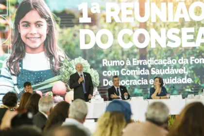 Lula regulamenta nova composição da cesta básica e Programa Cozinha Solidária