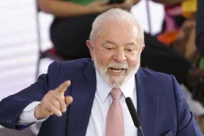 Lula nomeia filho de ministro do STJ para vaga no TRF-1