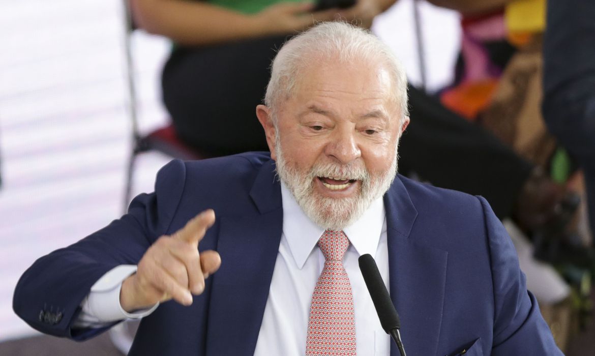 Lula nomeia filho de ministro do STJ para vaga no TRF-1