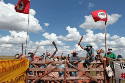 MST avisa ao governo que fará ocupações no "Abril Vermelho", diz colunista