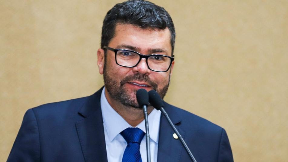 Marcinho Oliveira pede ajuda aos governos estadual e federal para as chuvas em Santaluz