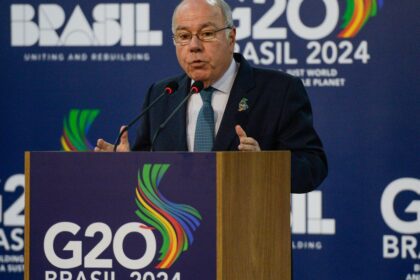 Mauro Vieira viaja ao Oriente Médio, mas deixa Israel de fora