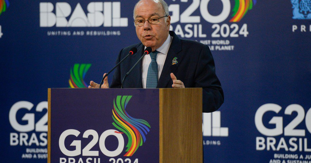 Mauro Vieira viaja ao Oriente Médio, mas deixa Israel de fora