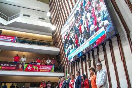 Em sessão especial dos 44 anos do partido, PT Bahia dedica celebração à militância