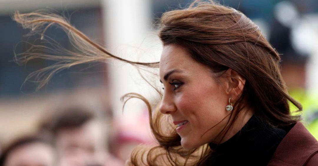 Após meses de especulação, princesa Kate revela estar com câncer