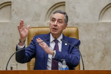Barroso diz que risco à democracia era maior do que se pensava
