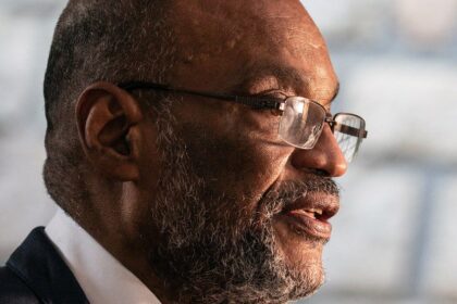 Primeiro-ministro do Haiti apresenta renúncia em meio a onda de violência