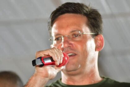 Roma diz que Bolsonaro pode surgir em outros locais de Salvador além dos previstos