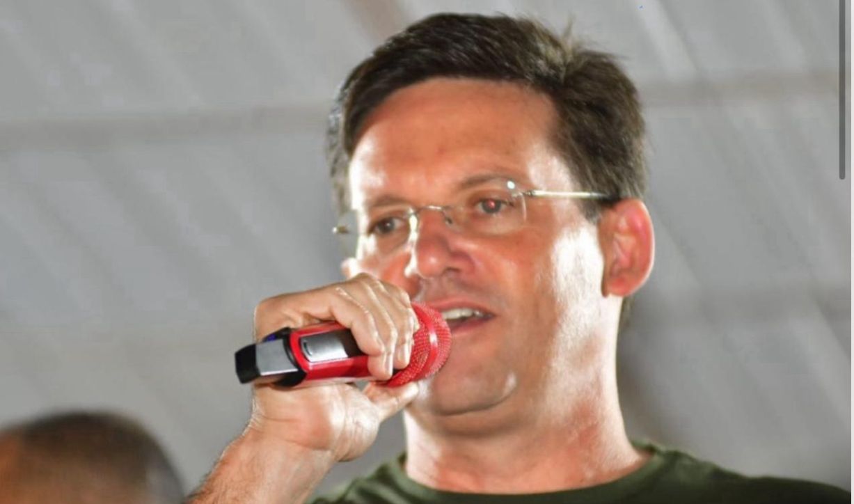 Roma diz que Bolsonaro pode surgir em outros locais de Salvador além dos previstos