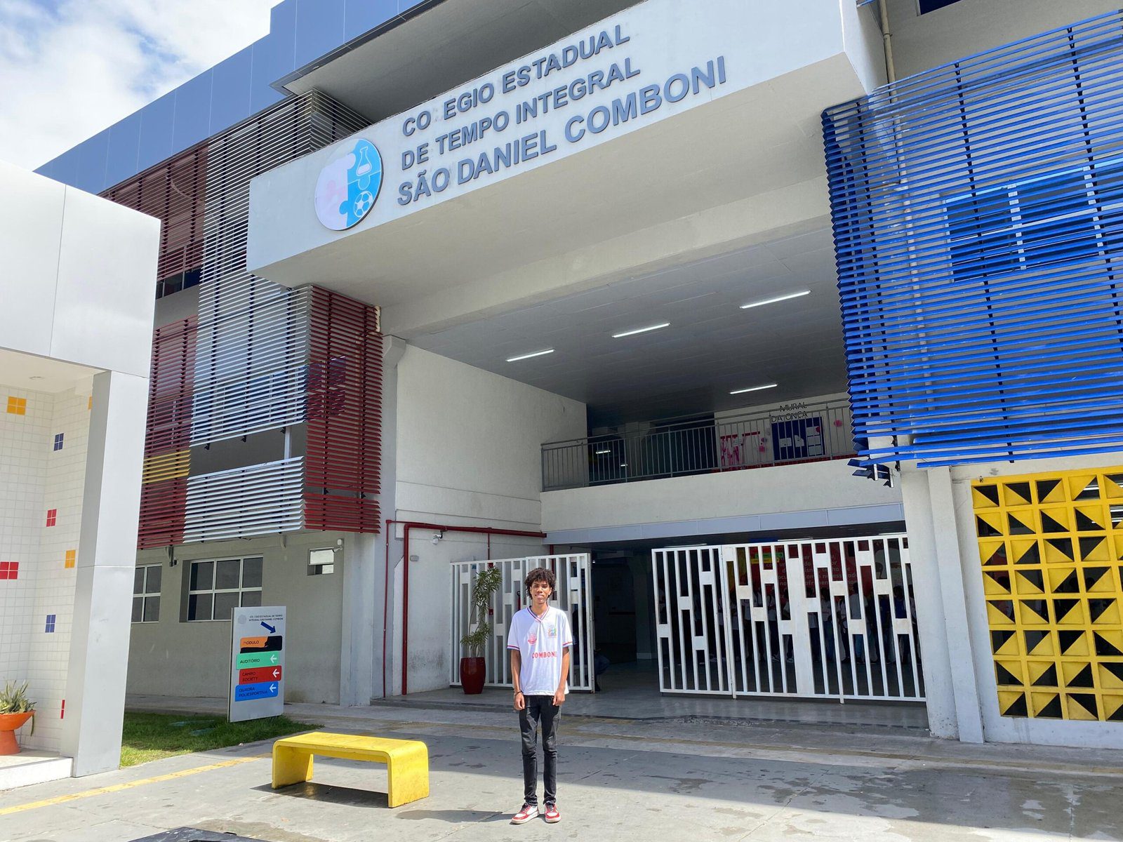 Salvador comemora 475 anos com mais de R$ 700 milhões investidos em escolas estaduais na capital baiana