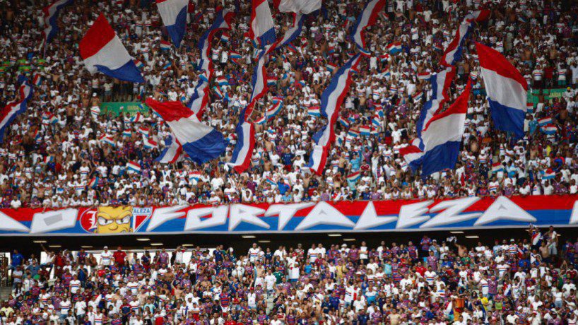 Fortaleza suspende organizadas após briga entre os próprios torcedores do clube