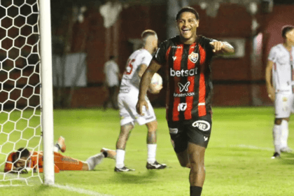 Leão goleia o Carcará por 3 a 0 e assume a vice-liderança do Baianão 2024