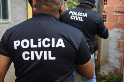 Jovem morre e 3 feridos em ataque a tiros em barbearia