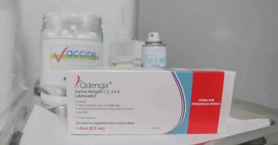 Salvador amplia vacinação contra dengue.