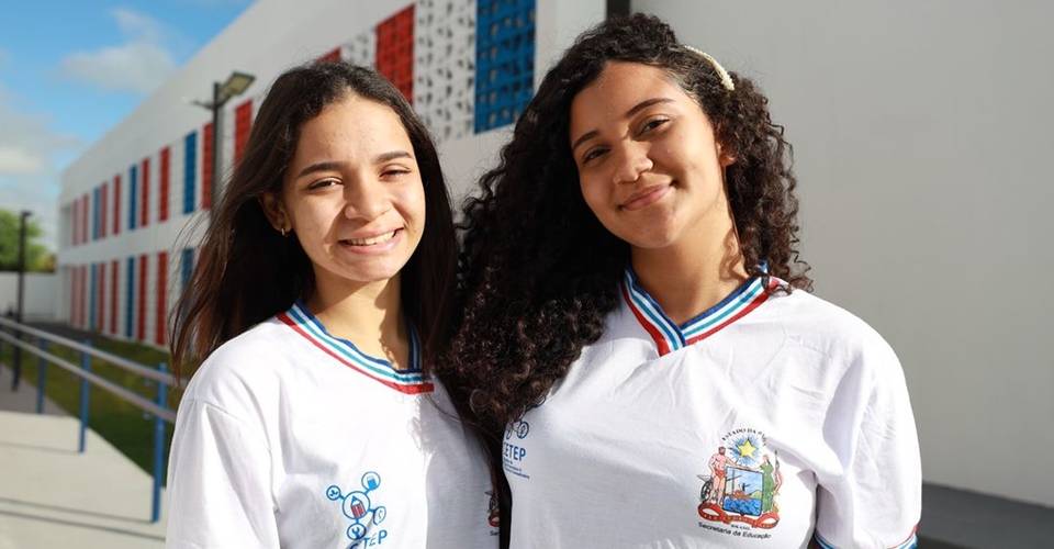 Eleições em colégios estaduais definem líderes e vices alunos