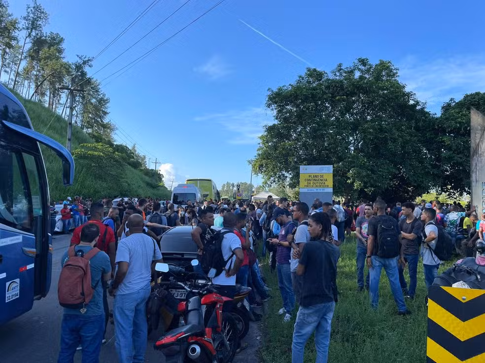 Trabalhadores da refinaria de mataripe paralisam atividades em protesto contra demissões