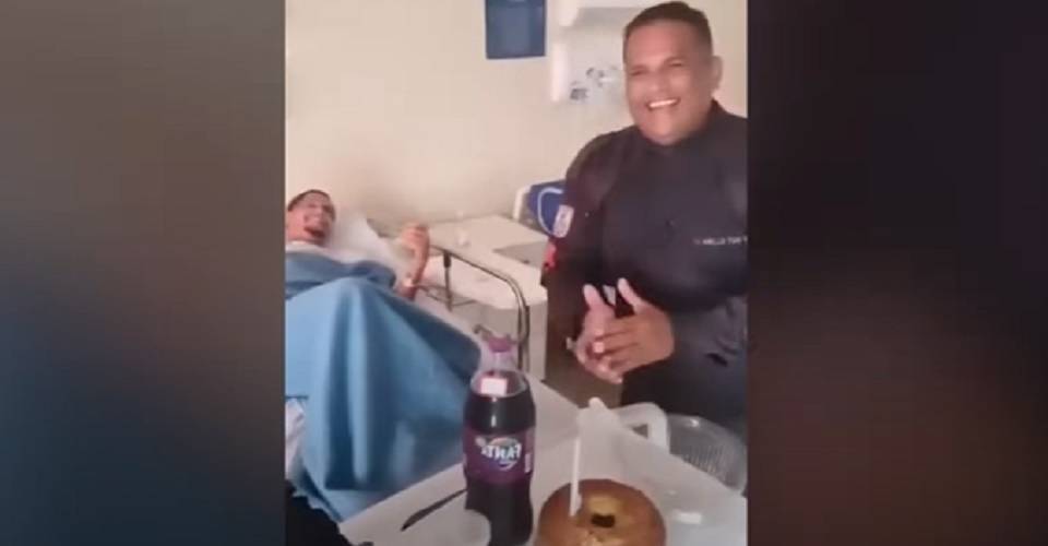 Polícia militar canta parabéns para miliciano preso em hospital no Rio: ‘Bate palma, Jean’