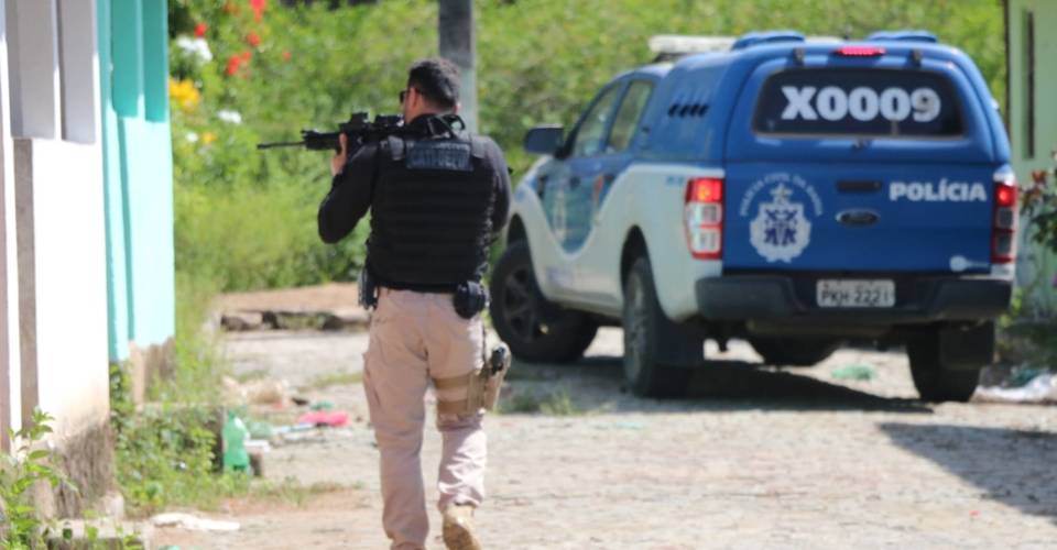Polícia combate facção que expulsou moradores em Maragogipe