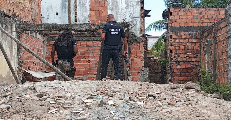 Homem com mandado de prisão capturado em operação no Subúrbio Ferroviário