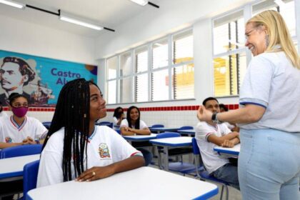 Pé-de-Meia: alunos de março e abril ganham R$ 200 na quarta (27)
