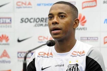 Preso, Robinho ficará 20 dias isolado em cela exclusiva.