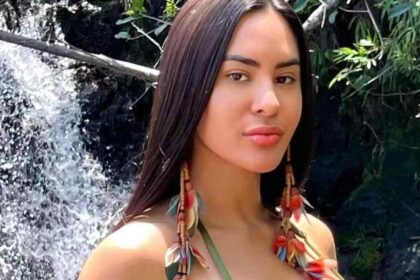 'BBB 24': Isabelle impressiona ao exibir biquíni fio-dental na piscina e internautas reagem: 'A mais bonita'