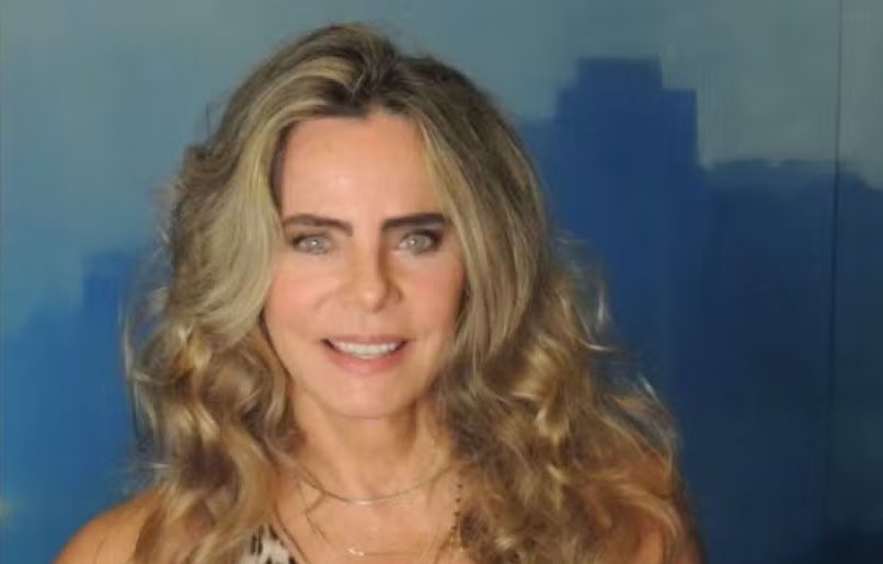 Bruna Lombardi arrasa com seu visual animal print de tirar o fôlego