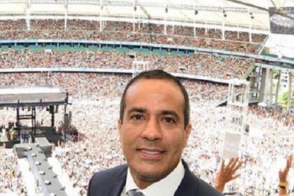 Bruno Reis participa de culto do bispo Bruno Leonardo na Fonte Nova
