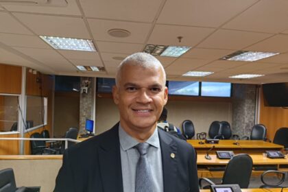 "estaremos no 2° turno; Feira chegou a um nível de cansaço muito grande dessa polarização que já dura 25 anos entre os Zé's"